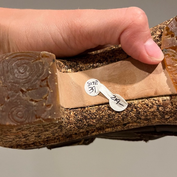 El Naturalista Sandals - Picture 4 of 5